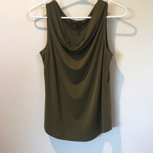 Lightly worn Banana Republic top.